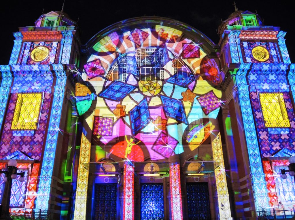 大阪「光の饗宴」光のルネサンス・プロジェクションマッピング・中央公会堂